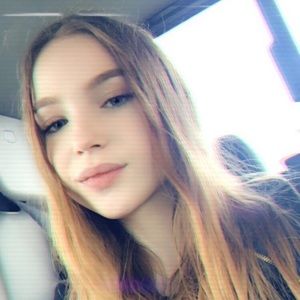 Meet your Posher, Yael